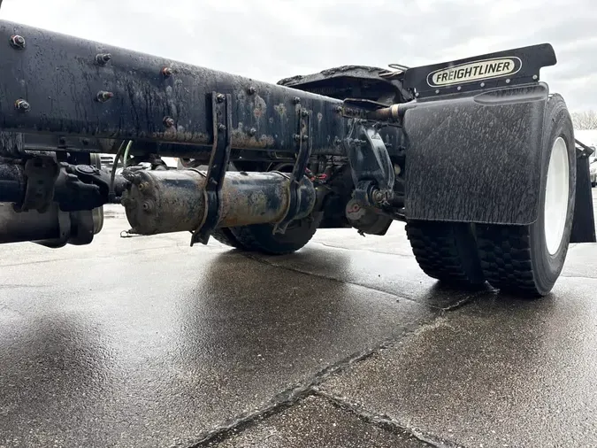 2022 FREIGHTLINER/MERCEDES M2 1063304d26c46f1df08bd0030ed89c5421d