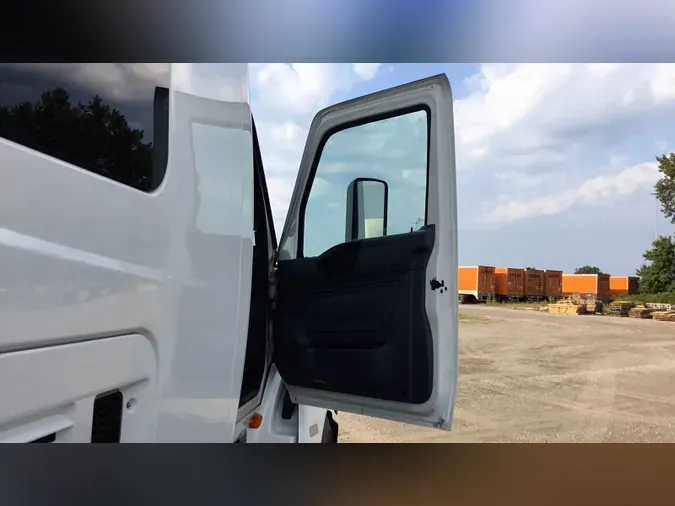 2022 International LT33082a43c6c91e999ec84bed5064ed22