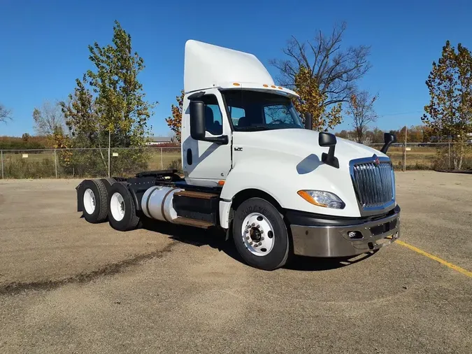 2019 NAVISTAR INTERNATIONAL LT625 DAYCAB T/A3308c788d65696f4cea132287292abfb