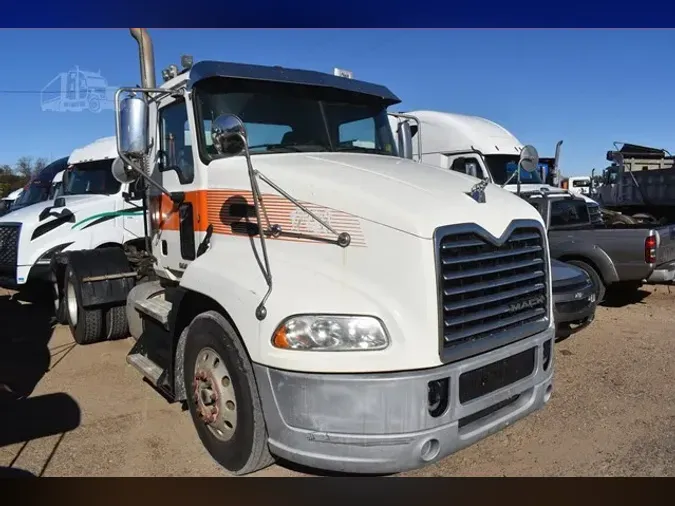 2017 MACK PINNACLE CXU613