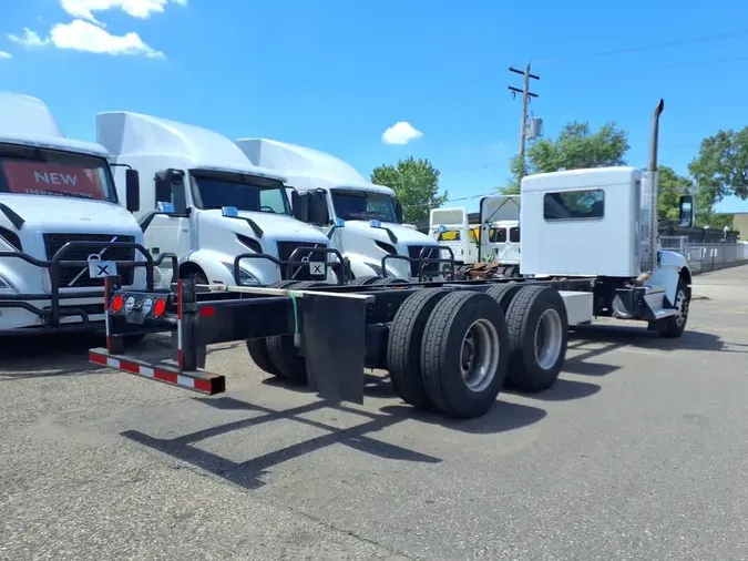 2020 KENWORTH TRUCKS T370
