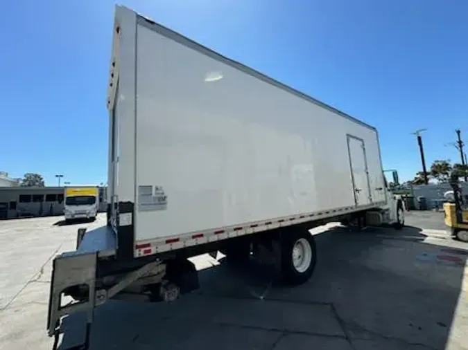 2019 FREIGHTLINER/MERCEDES M2 106