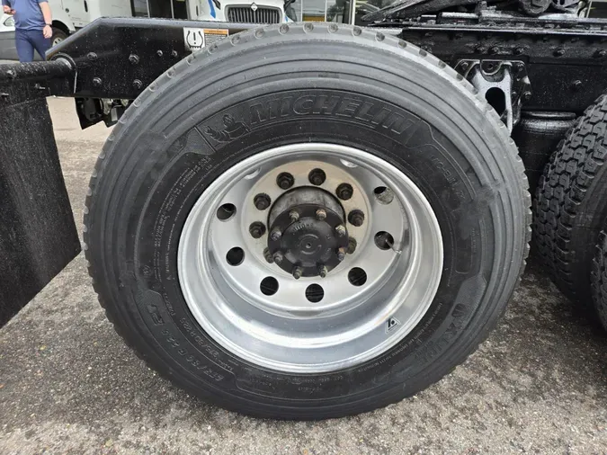 2021 Kenworth T680