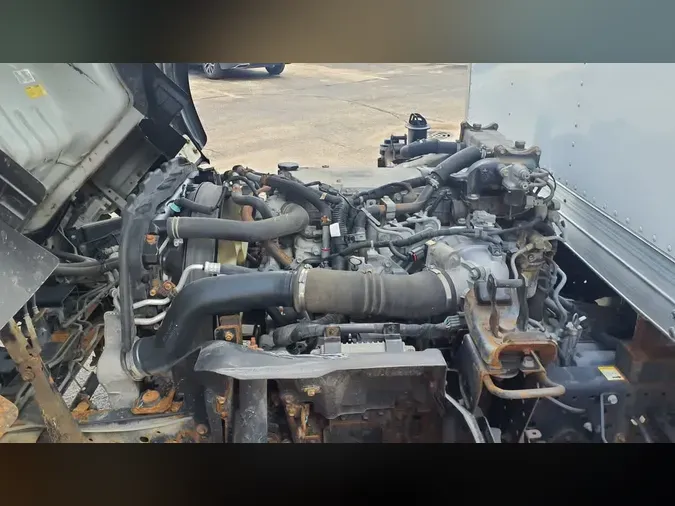 2018 ISUZU NPR HD3311e5f2c17eed5f108f78e7a3a34f30