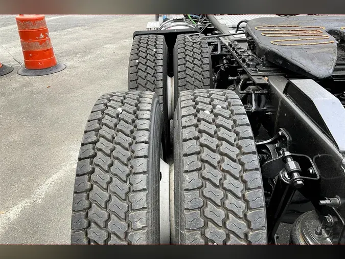 2019 INT LT625 6x43312baa3aca636a765cd5d7ed4d04191