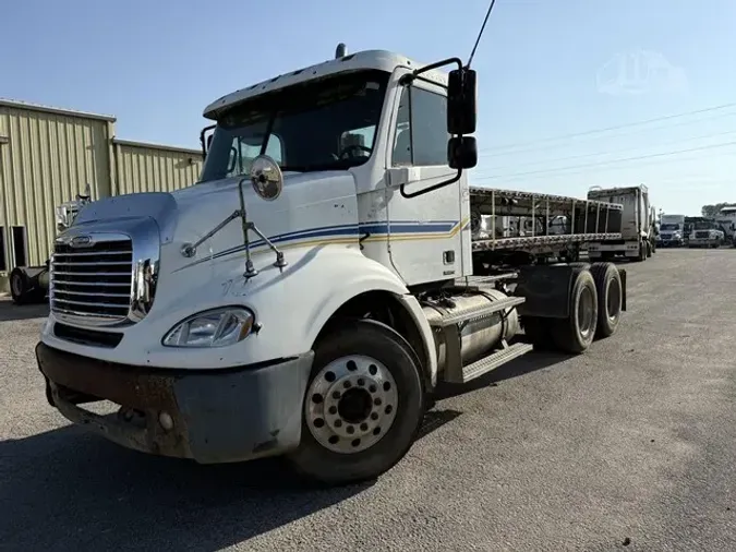 2004 FREIGHTLINER COLUMBIA 1123312d064603e9adf830b01b7afddb5e5