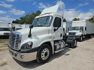 2019 FREIGHTLINER/MERCEDES CASCADIA 125