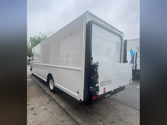 2018 FRTLR CUSTOM CHASSIS CORP MT45
