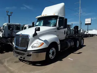 2019 NAVISTAR INTERNATIONAL LT625 DAYCAB T/A