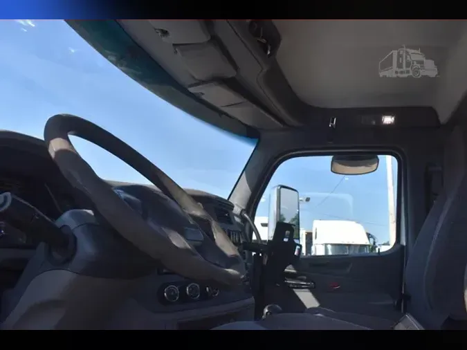 2016 PETERBILT 567