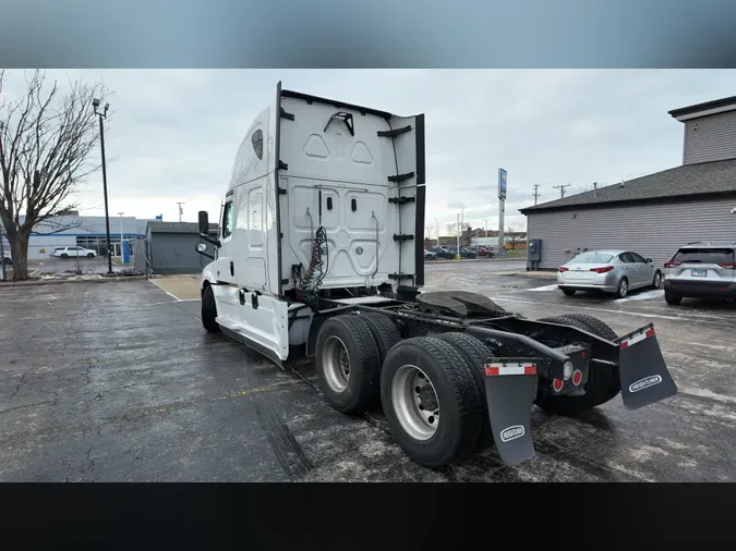 2022 FREIGHTLINER CASCADIA 126