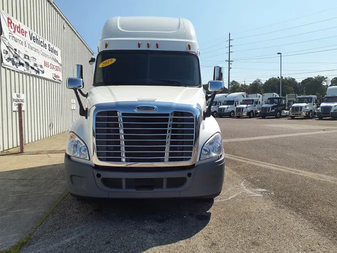 2019 FREIGHTLINER/MERCEDES CASCADIA 125