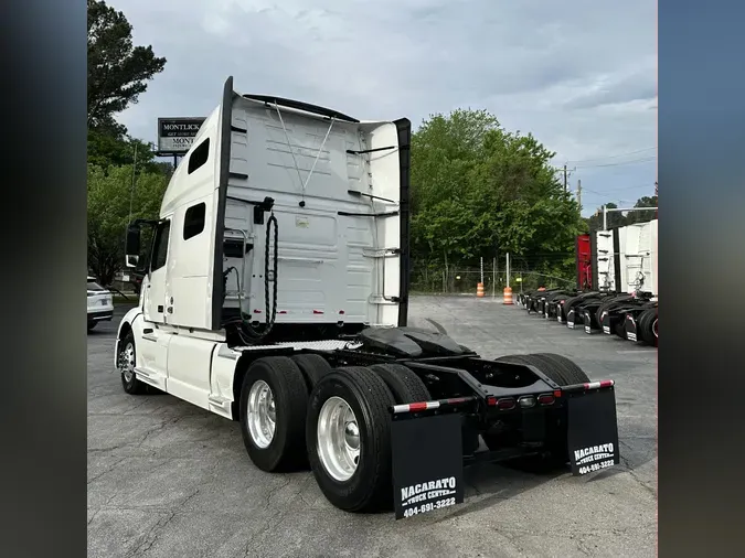 2020 VOLVO VNL64T760