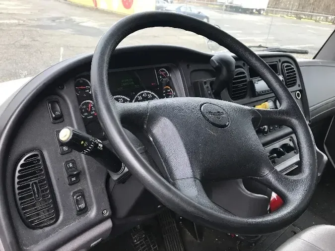 2019 Freightliner M2