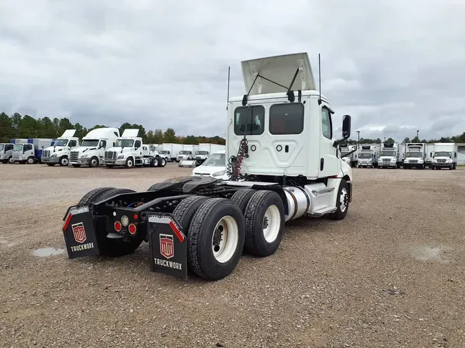 2019 FREIGHTLINER/MERCEDES NEW CASCADIA PX12664332840c98c6f1d2a7f574795d15371f4