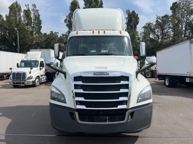 2020 FREIGHTLINER/MERCEDES NEW CASCADIA PX12664