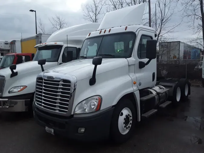 2017 FREIGHTLINER/MERCEDES CASCADIA 125