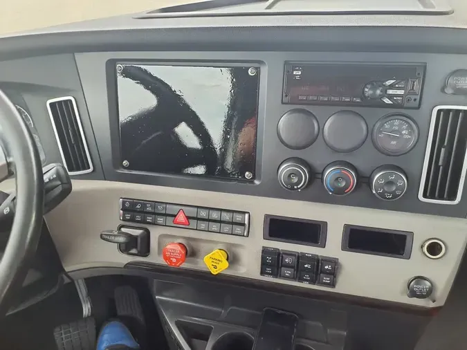 2019 FREIGHTLINER NEW CASCADIA 126
