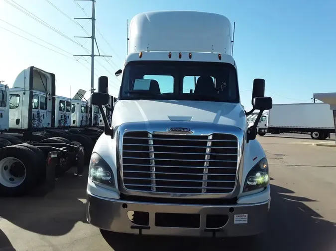 2020 FREIGHTLINER/MERCEDES CASCADIA 125