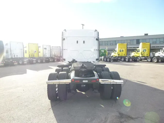 2021 Freightliner Cascadia