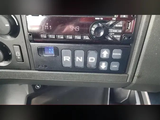 2020 VOLVO VNL760