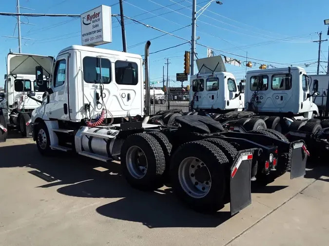 2021 FREIGHTLINER/MERCEDES NEW CASCADIA PX1266433388120c26d7205a4d1a9d1c1f3b553