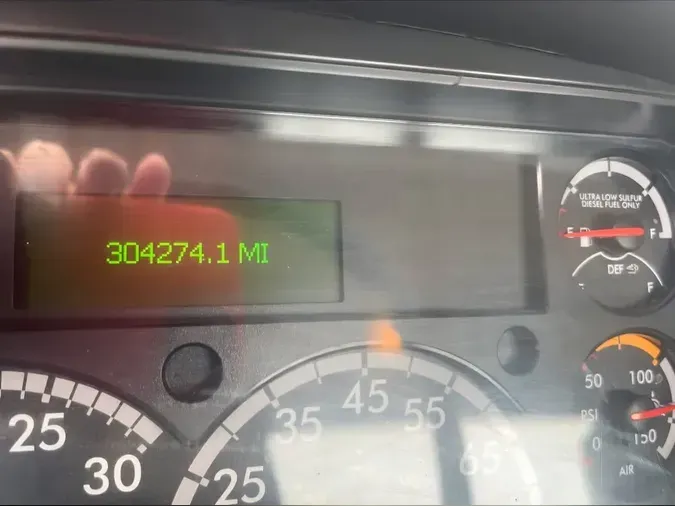 2019 FREIGHTLINER/MERCEDES M2 106