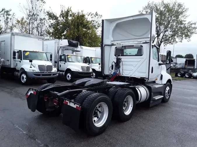 2020 NAVISTAR INTERNATIONAL LT625 DAYCAB T/A