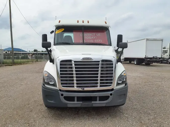 2019 FREIGHTLINER/MERCEDES CASCADIA 125