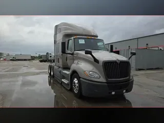 2022 International LT
