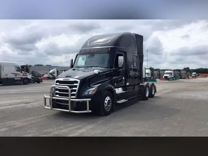 2023 Freightliner Cascadia 126