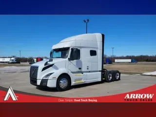 2021 VOLVO VNL740