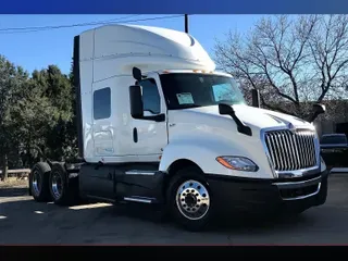 2022 INT LT625 6x4