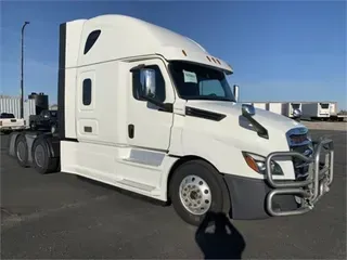 2019 Freightliner CASCADIA 126