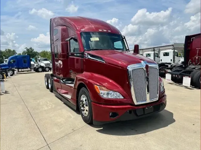 2025 Kenworth T680