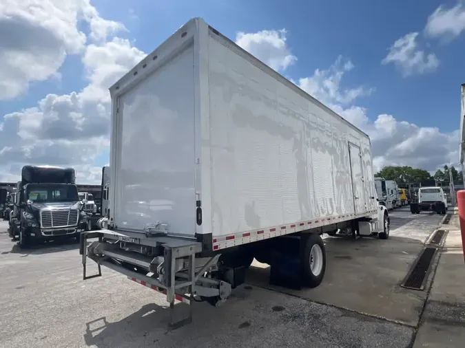 2018 FREIGHTLINER/MERCEDES M2 106