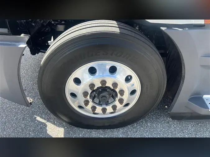 2021 FREIGHTLINER CA126