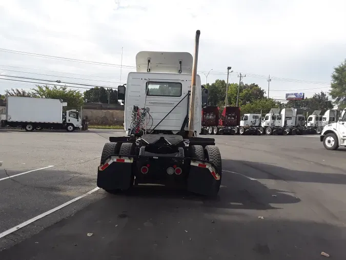 2016 VOLVO VNL42TRACTOR