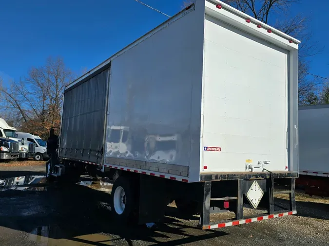 2019 FREIGHTLINER/MERCEDES M2 106