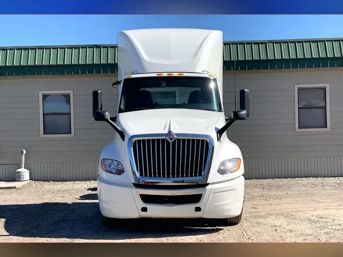 2021 INT LT625 6x4