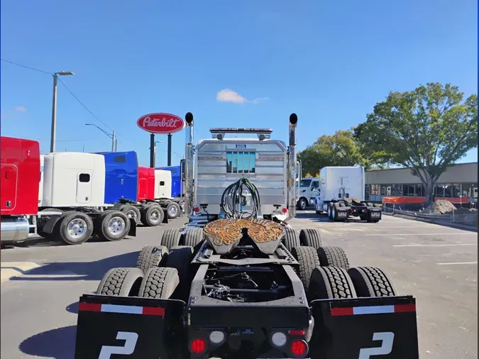 2022 Peterbilt 579