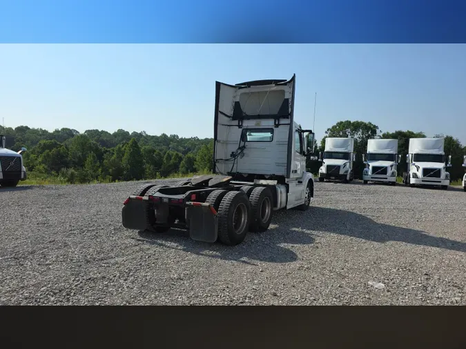 2018 Volvo VNL300