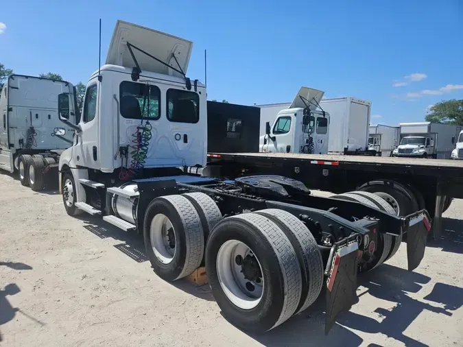 2019 FREIGHTLINER/MERCEDES NEW CASCADIA PX12664