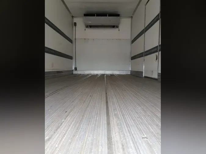 2019 ISUZU NPR335b3d4f9261c4ccbc5475fb0b558aa9