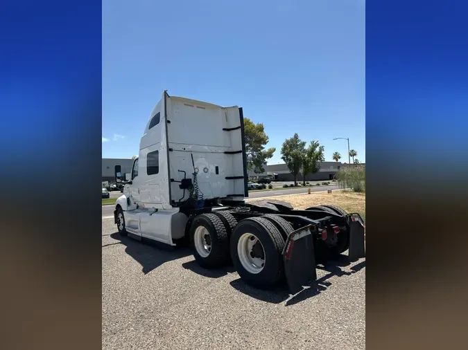 2019 NAVISTAR INTERNATIONAL LT625 SLPR CAB