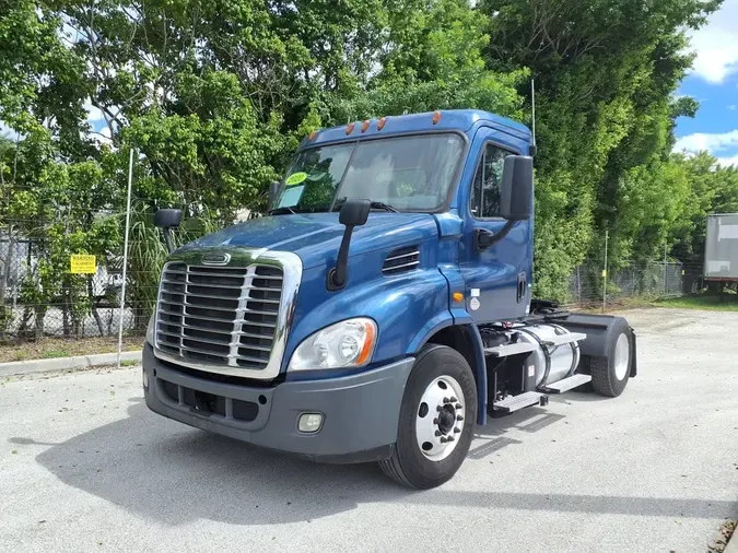 2020 FREIGHTLINER/MERCEDES CASCADIA 113335d1d90577a6c43c5be94dce67ecbe4