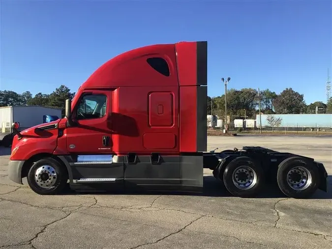 2021 FREIGHTLINER CASCADIA