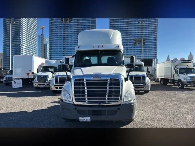 2019 FREIGHTLINER/MERCEDES CASCADIA 1253365f364dc247d44c822095f0f5307ba