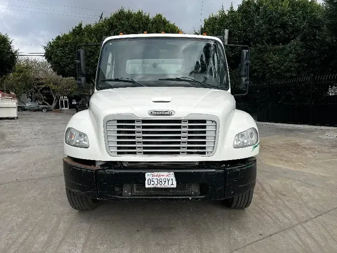 2016 Freightliner M2