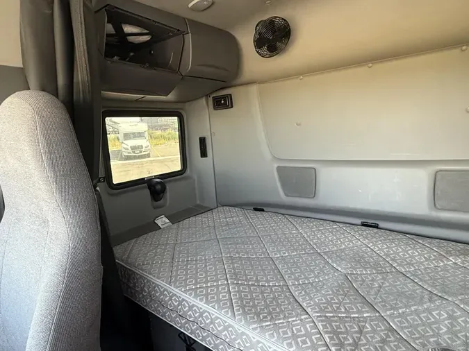 2021 International LT625